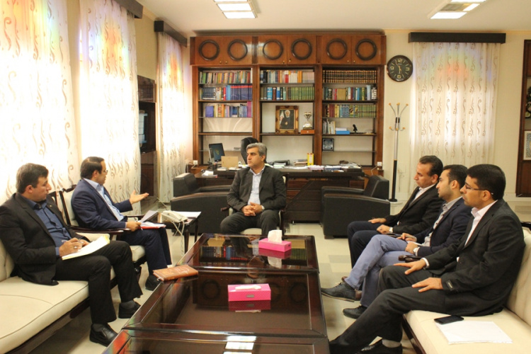 دیدار رئیس و کارکنان واحد استانی بوشهر با استاندار بوشهر