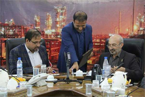 دانشگاه جامع علمی کاربردی و سازمان منطقه ویژه اقتصادی انرژی پارس تفاهم‌نامه همکاری امضاء کردند.