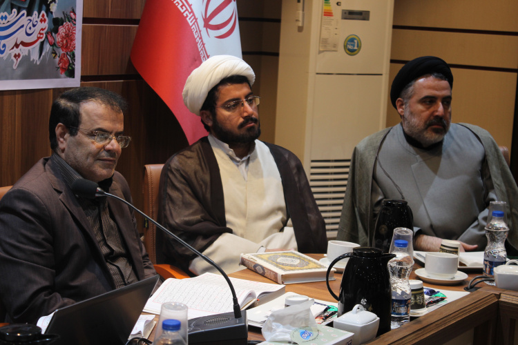 برگزاری محفل انس با قرآن به یاد سپهبد شهید حاج قاسم سلیمانی