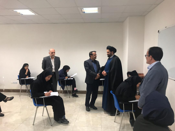 بازدید رییس نهاد رهبری دانشگاه جامع علمی کاربردی از روند برگزاری آزمون های متمرکز نیم سال اول ۹۹-۹۸ دانشگاه جامع علمی کاربردی  استان بوشهر