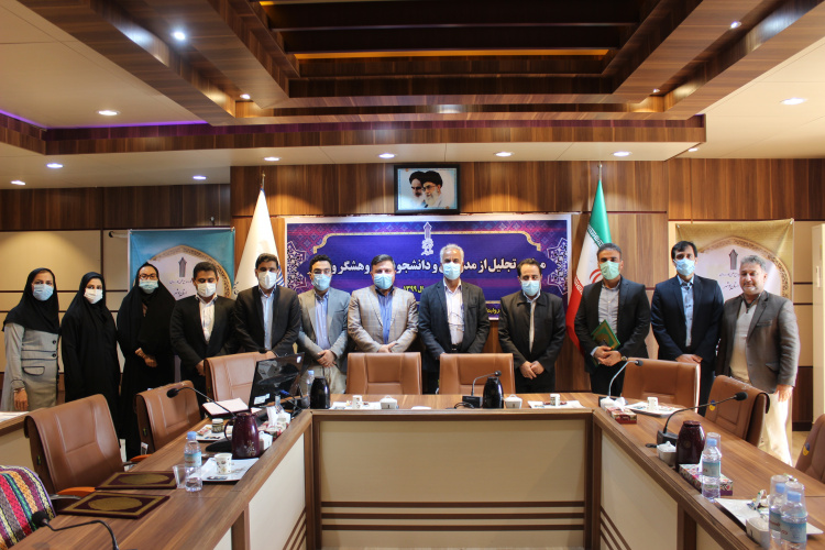 آیین تجلیل از پژوهشگران، مدرسان، کارآفرینان برتر و فناور سال ۹۹ دانشگاه جامع علمی کاربردی استان بوشهر برگزار شد