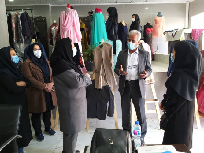 برگزاری نمایشگاه آثار دانشجویان مقطع کارشناسی رشته طراحی مد و لباس مرکز آموزش علمی کاربردی فرهنگ و هنر نیکان فردوس لیان