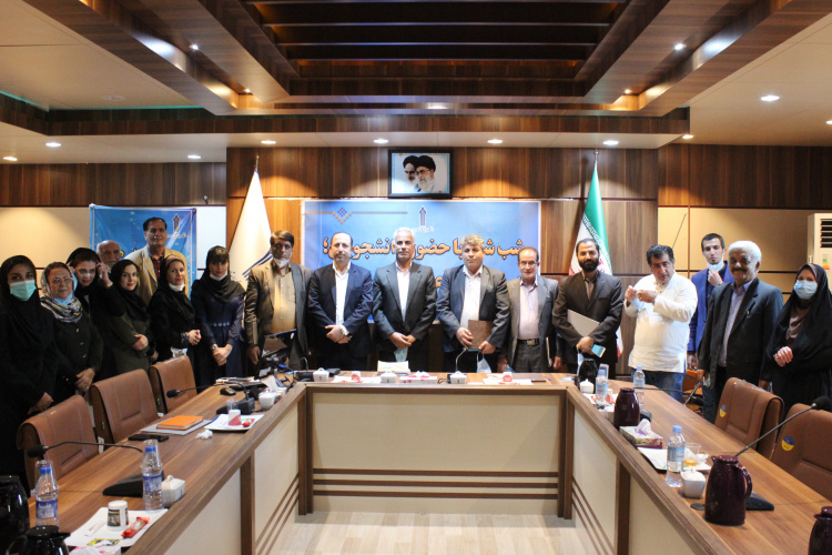 برگزاری شب شعر به مناسبت دهه فجر در دانشگاه جامع علمی کاربردی استان بوشهر