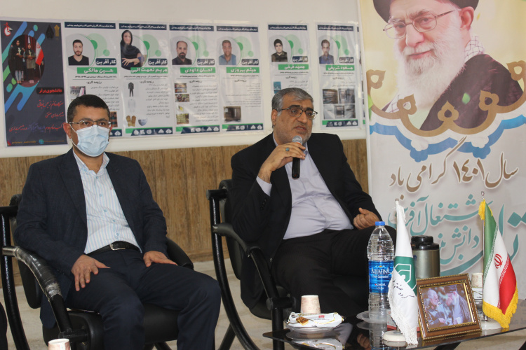 برگزاری جلسه پرسش و پاسخ در مرکز پلیمر با حضور رئیس واحد استانی بوشهر