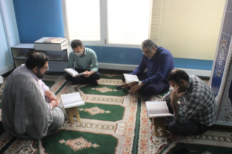 برگزاری محفل انس با قرآن در دانشگاه جامع علمی کاربردی استان بوشهر